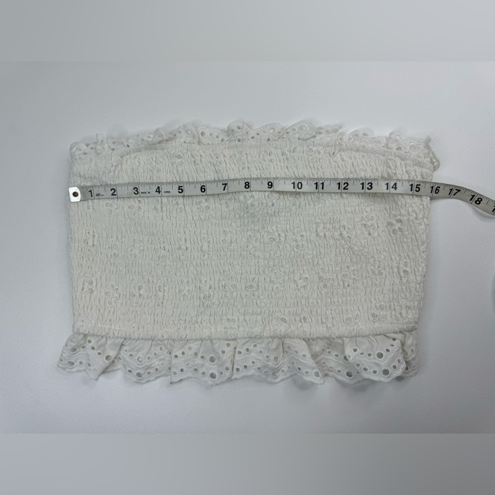 Le Lis Collection Eyelet Ruffle Stretch Smocked Tube Top Womens Size Large - Picture 3 of 7